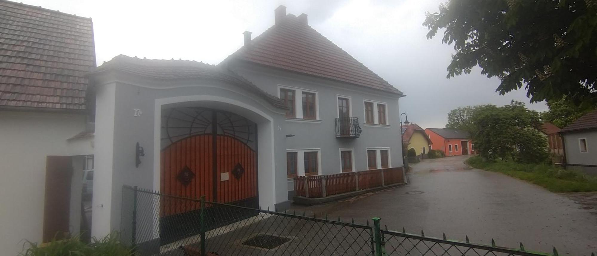Weingut Thomas Brandl Acomodação com café da manhã Strass  Exterior foto